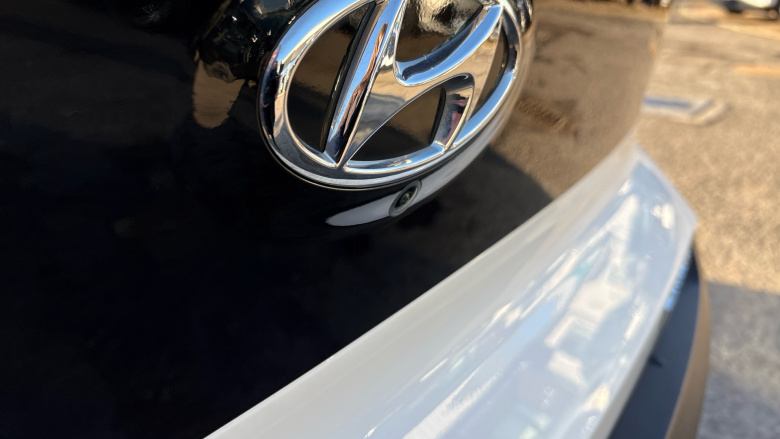 Hyundai BAYON 1.0 TGDi 48V MHEV Premium 5dr DCT Petrol Hatchback